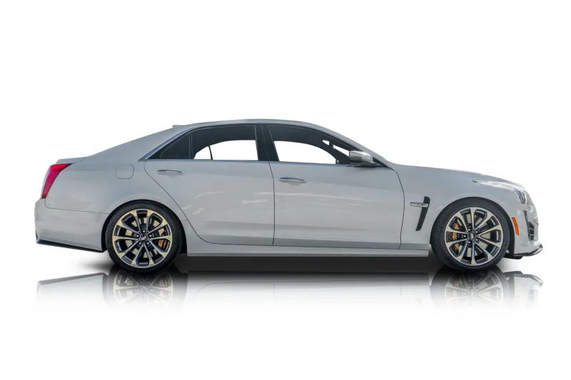 An incredible side shot photo of aCadillac CTS-V that you should buy.