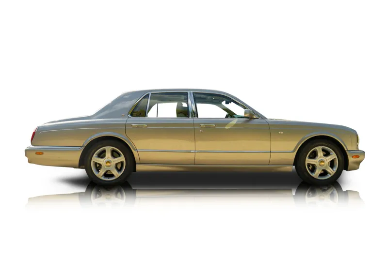 An incredible side shot photo of aBentley Arnage that you should buy.