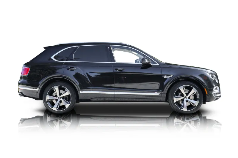 An incredible side shot photo of aBentley Bentayga that you should buy.