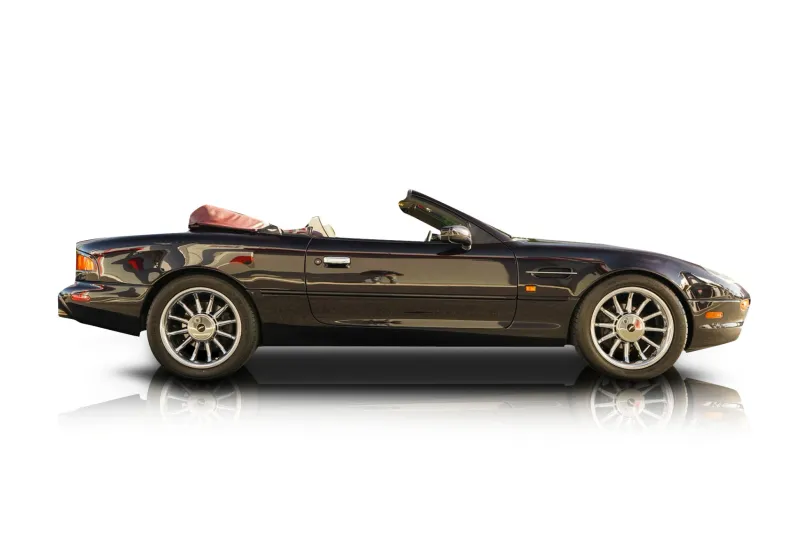 An incredible side shot photo of aAston Martin DB7 that you should buy.