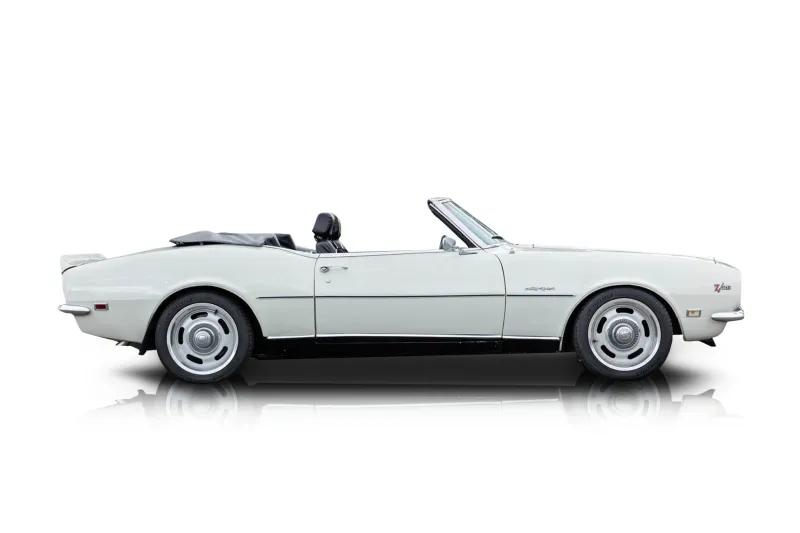 An incredible side shot photo of aChevrolet Camaro that you should buy.
