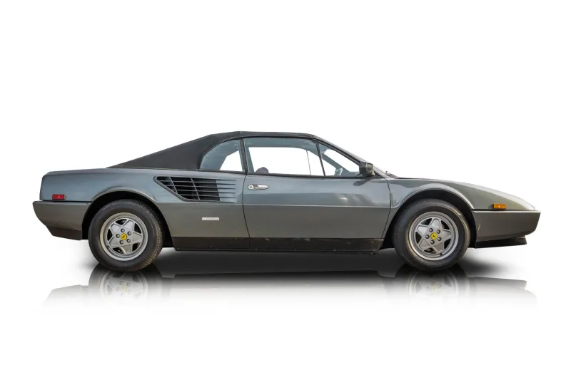 An incredible side shot photo of aFerrari Mondial that you should buy.