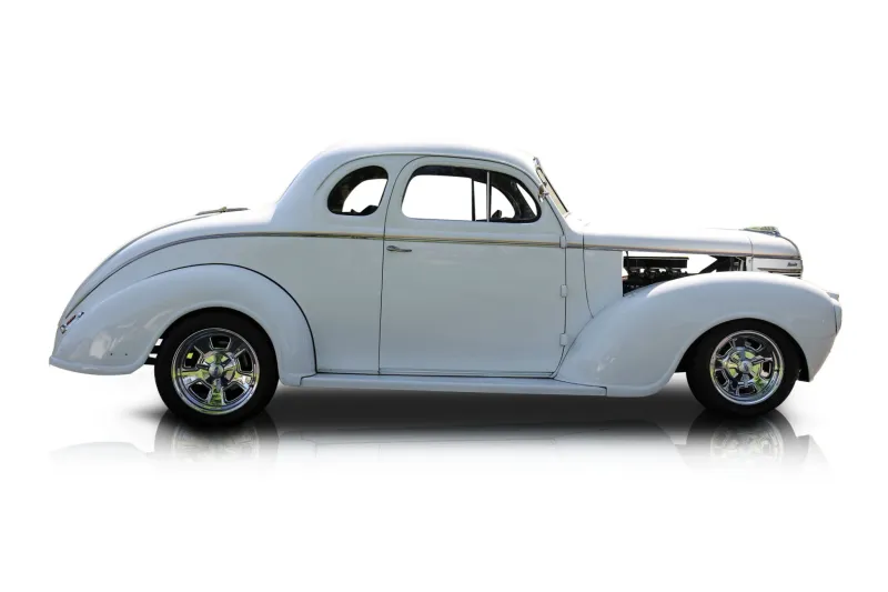An incredible side shot photo of aPlymouth P8 that you should buy.