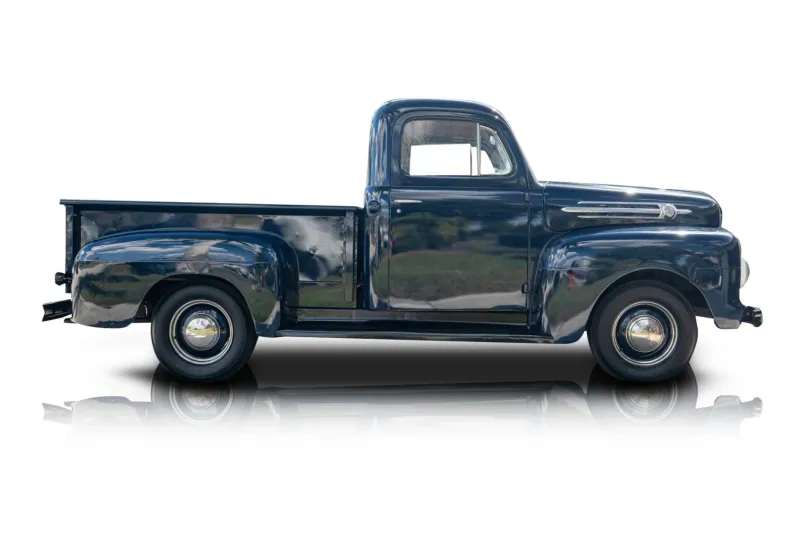 An incredible side shot photo of aFord F-1 that you should buy.