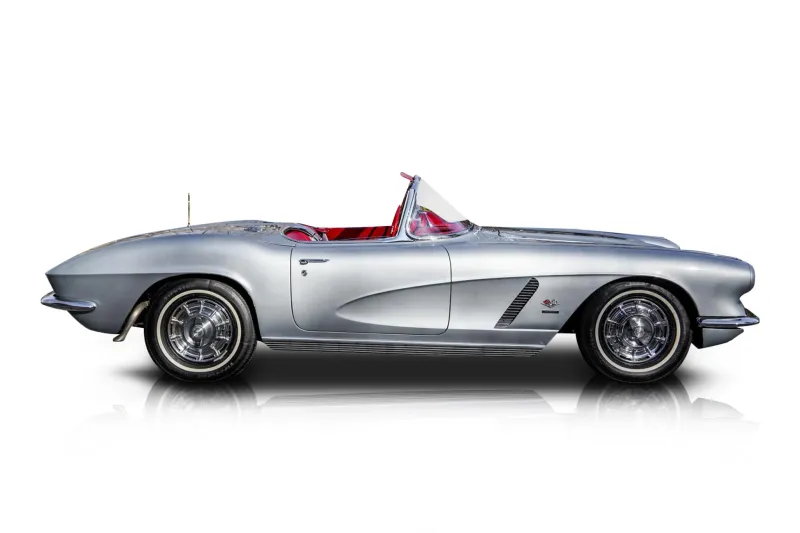 An incredible side shot photo of aChevrolet Corvette that you should buy.
