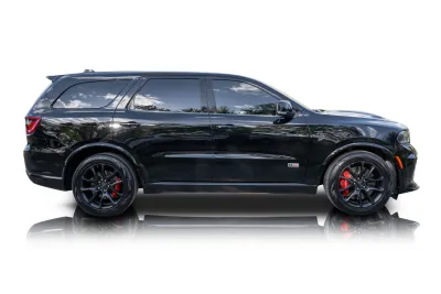 Passenger side photo of 2024 Dodge Durango