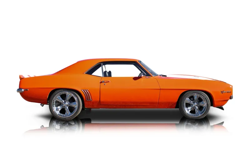 An incredible side shot photo of aChevrolet Camaro that you should buy.