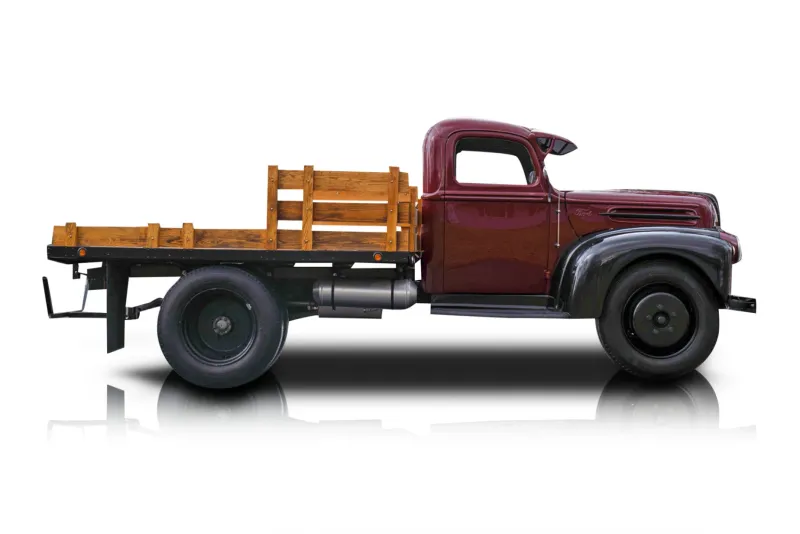 An incredible side shot photo of aFord Pickup that you should buy.
