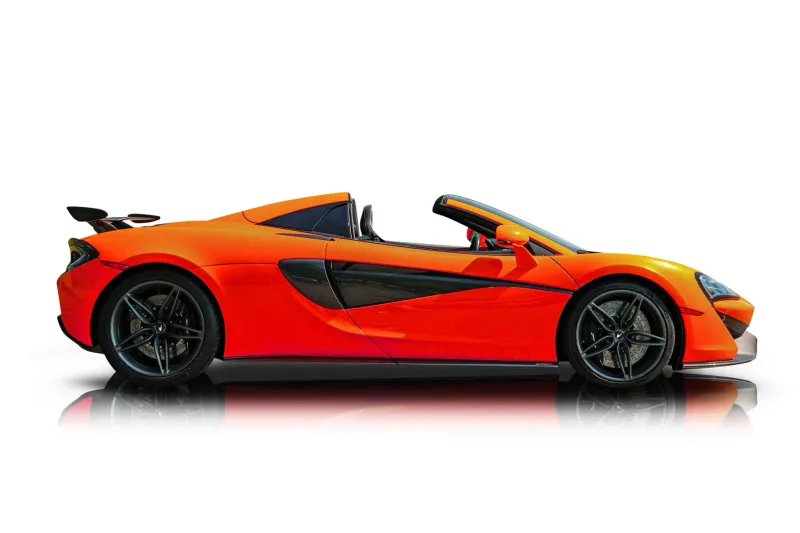 An incredible side shot photo of aMcLaren 570S that you should buy.