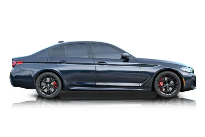 Passenger side photo of 2021 BMW 540i