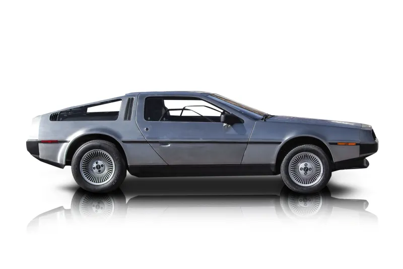 An incredible side shot photo of aDeLorean DMC 12 that you should buy.