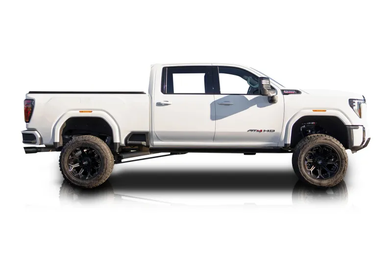 An incredible side shot photo of aGMC Sierra 2500 that you should buy.