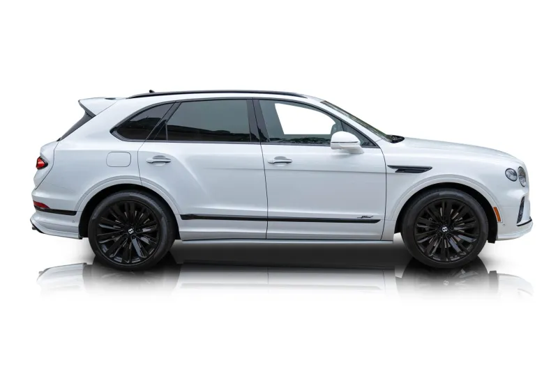 An incredible side shot photo of aBentley Bentayga that you should buy.