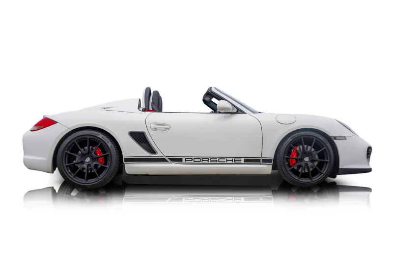 An incredible side shot photo of aPorsche Boxster that you should buy.