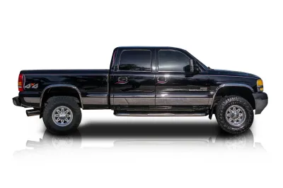 Passenger side photo of 2002 GMC Sierra 2500