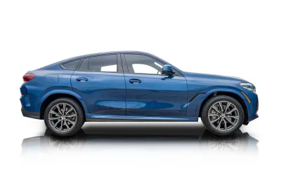 Passenger side photo of 2022 BMW X6
