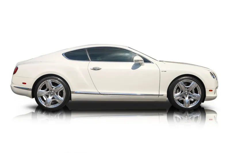 An incredible side shot photo of aBentley Continental that you should buy.