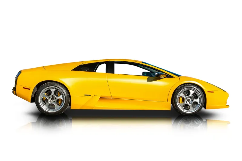 An incredible side shot photo of aLamborghini Murcielago that you should buy.
