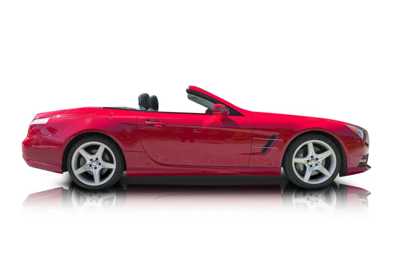 An incredible side shot photo of aMercedes-Benz SL550 that you should buy.