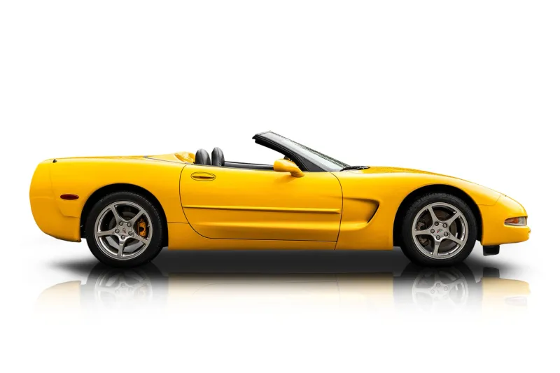 An incredible side shot photo of aChevrolet Corvette that you should buy.