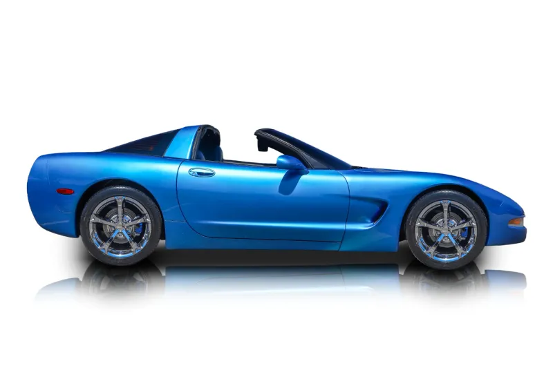 An incredible side shot photo of aChevrolet Corvette that you should buy.