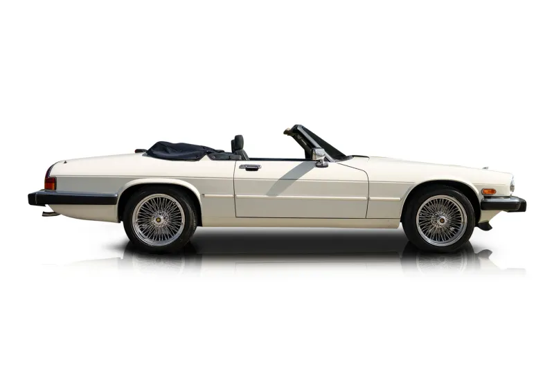 An incredible side shot photo of aJaguar XJS that you should buy.