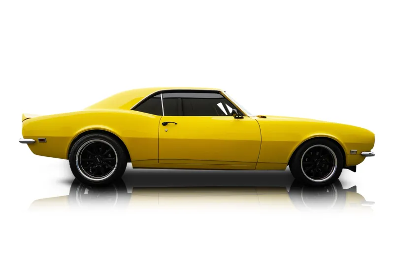 An incredible side shot photo of aChevrolet Camaro that you should buy.