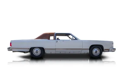 Passenger side photo of 1978 Lincoln Continental