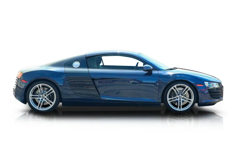 An incredible side shot photo of aAudi R8 that you should buy.