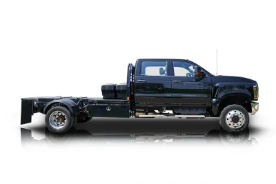 Passenger side photo of 2021 Chevrolet Silverado 6500 HD