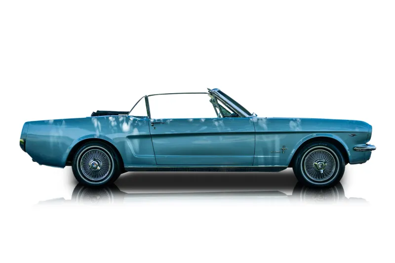 An incredible side shot photo of aFord Mustang that you should buy.
