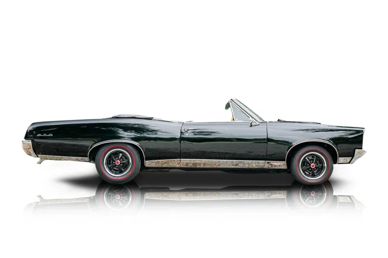 An incredible side shot photo of aPontiac LeMans that you should buy.