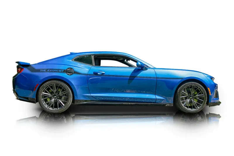 An incredible side shot photo of aChevrolet Camaro that you should buy.
