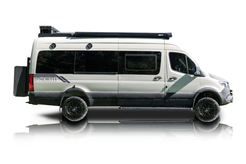 An incredible side shot photo of aMercedes-Benz Sprinter 2500 that you should buy.