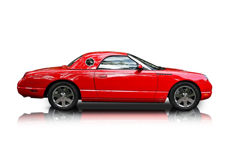 An incredible side shot photo of aFord Thunderbird that you should buy.