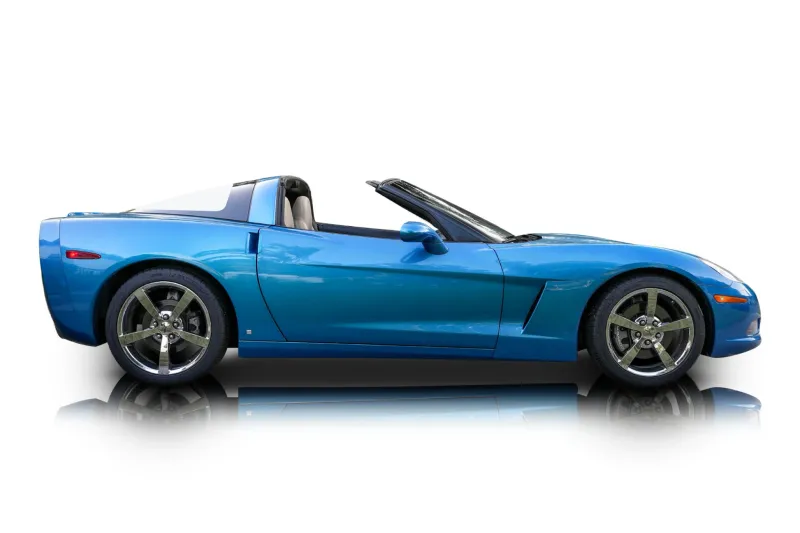 An incredible side shot photo of aChevrolet Corvette that you should buy.