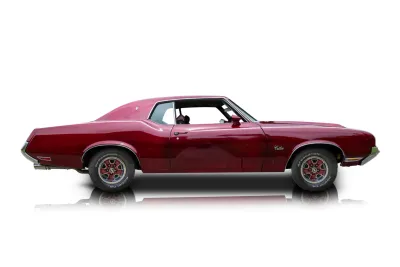 Passenger side photo of 1971 Oldsmobile Cutlass