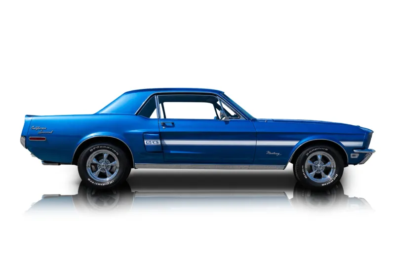 An incredible side shot photo of aFord Mustang that you should buy.