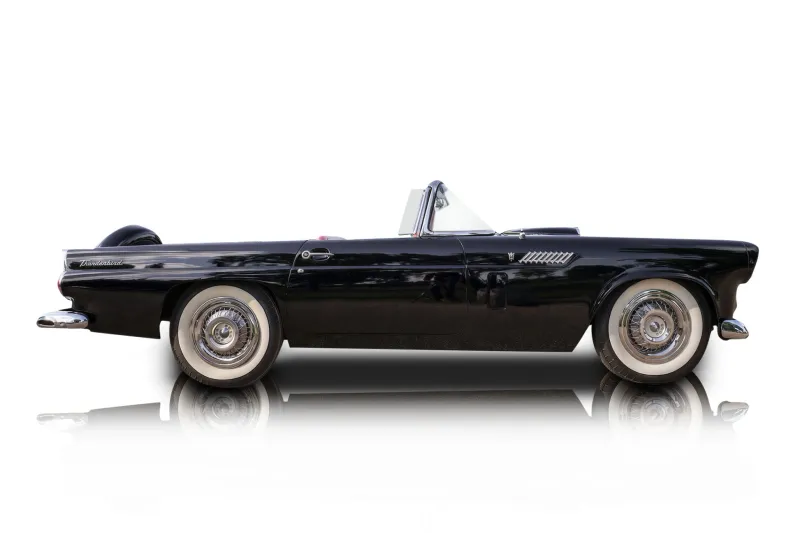 An incredible side shot photo of aFord Thunderbird that you should buy.