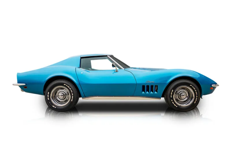An incredible side shot photo of aChevrolet Corvette that you should buy.