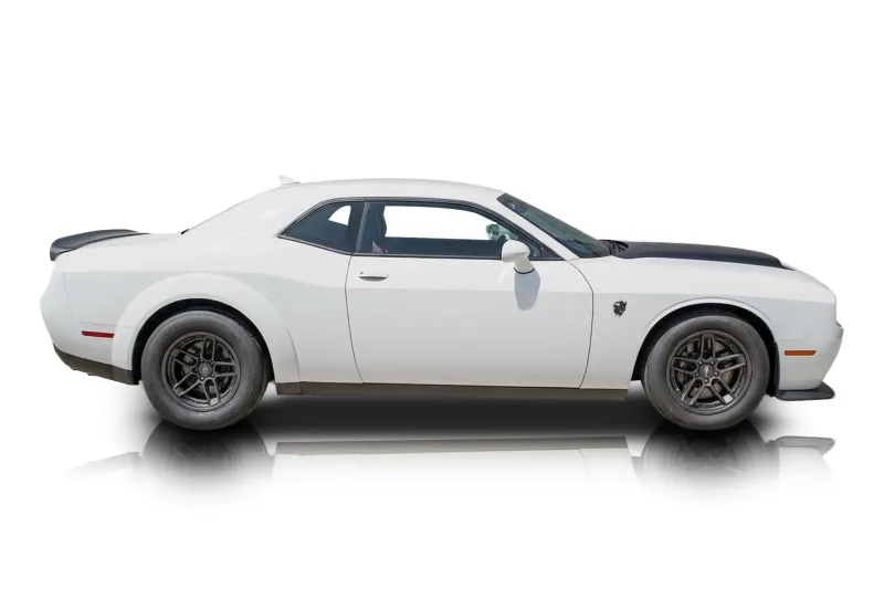 An incredible side shot photo of aDodge Challenger that you should buy.