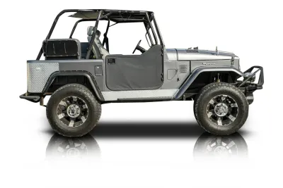 Passenger side photo of 1974 Toyota Land Cruiser