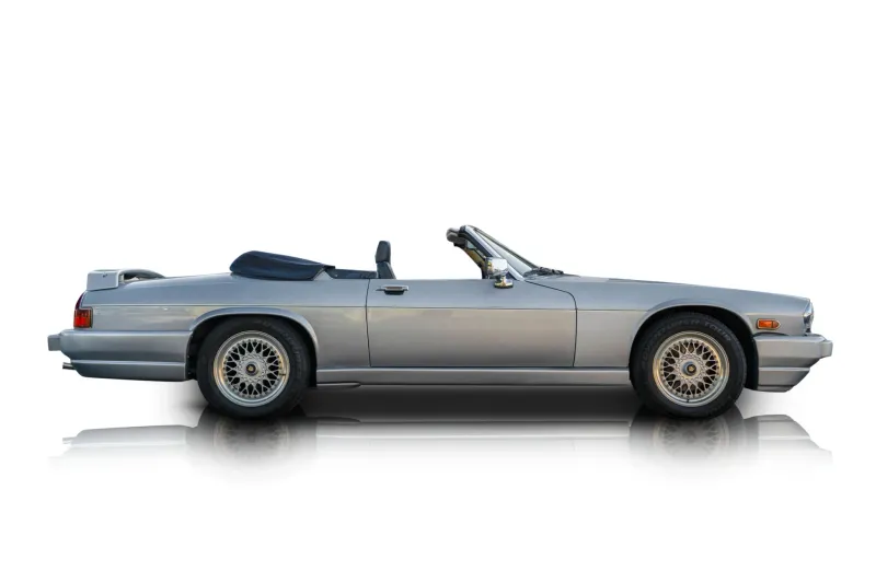 An incredible side shot photo of aJaguar XJS that you should buy.