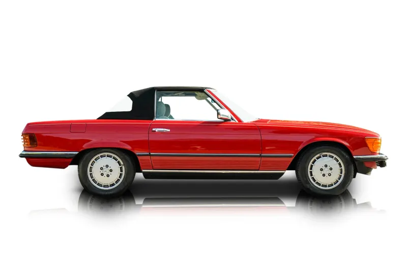 An incredible side shot photo of aMercedes-Benz 280SL that you should buy.