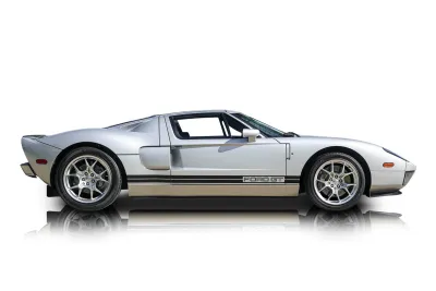 Passenger side photo of 2005 Ford GT