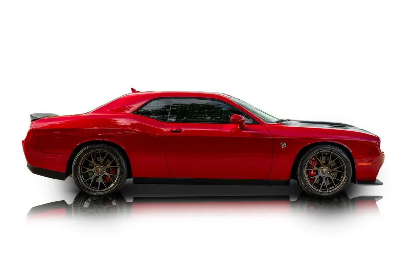 An incredible side shot photo of aDodge Challenger that you should buy.