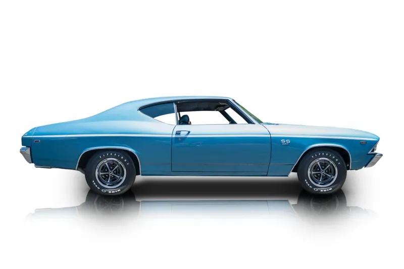An incredible side shot photo of aChevrolet Chevelle that you should buy.
