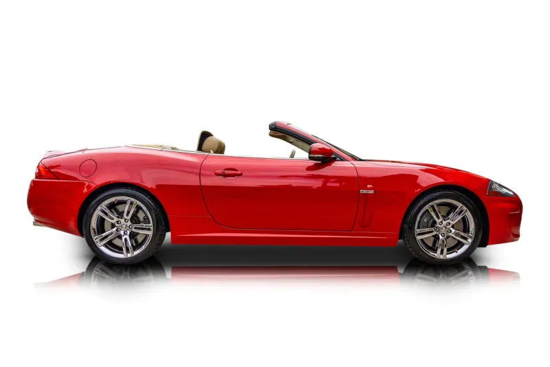 An incredible side shot photo of aJaguar XKR that you should buy.