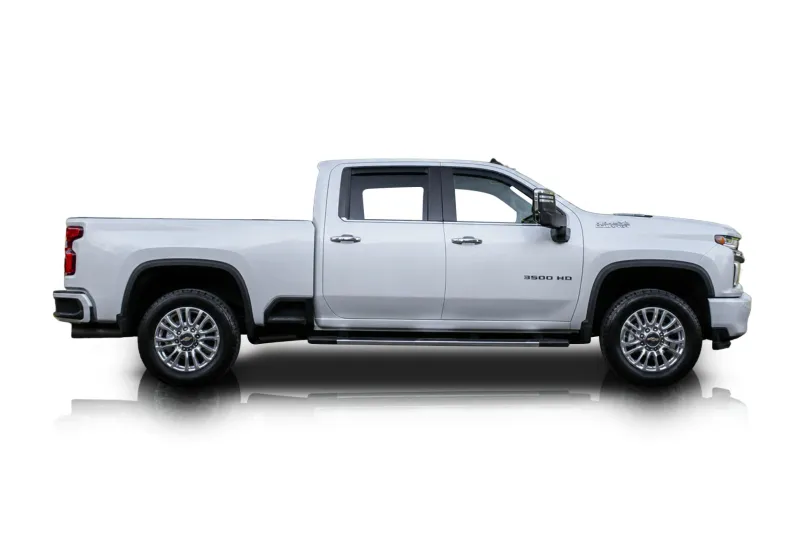 An incredible side shot photo of aChevrolet Silverado 3500 HD that you should buy.