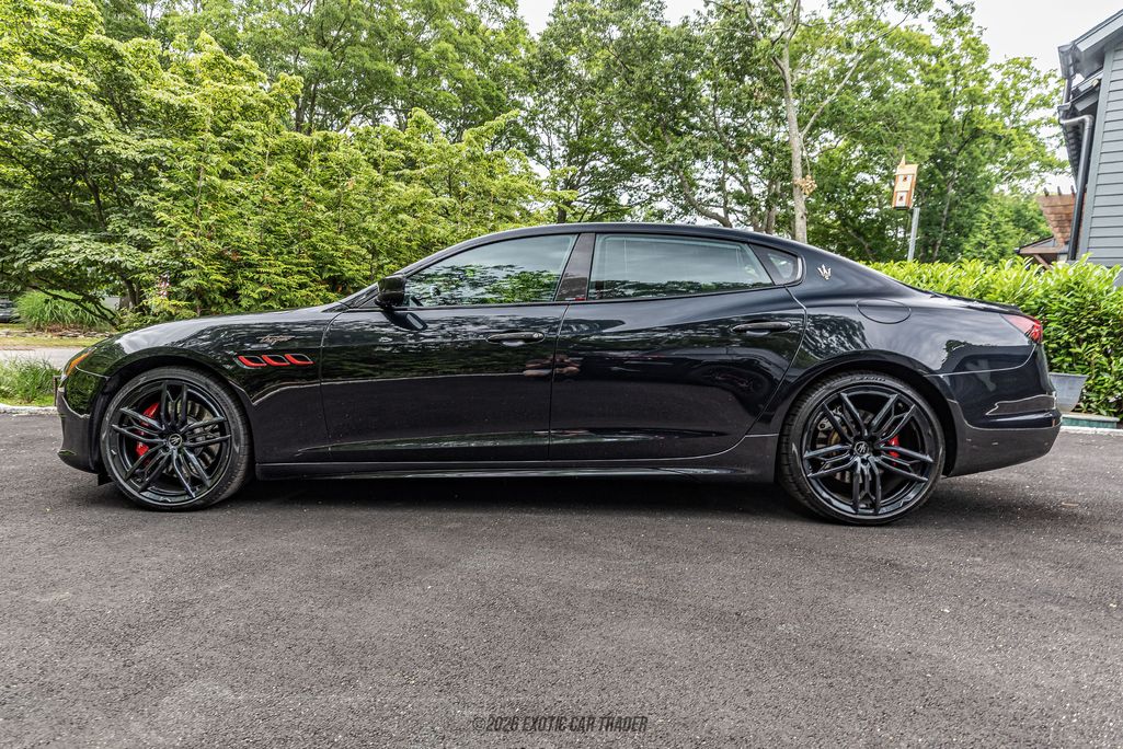 2022 Maserati Quattroporte Trofeo